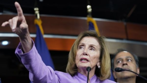 नैन्सी पेलोसी ने बताया ऐतिहासिक