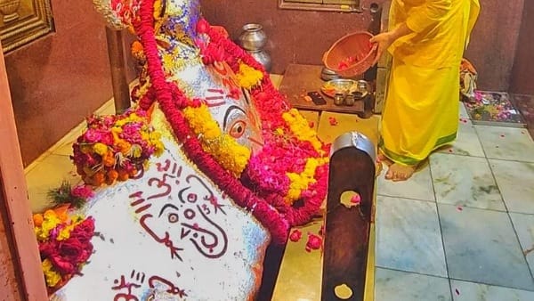 कुछ इस तरह हुई मंदिर की स्थापना 