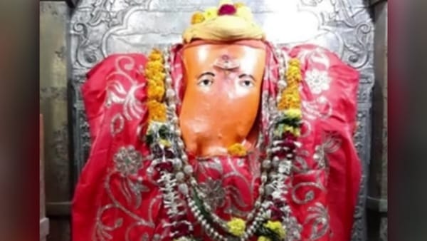 देश ही नहीं विदेशों से भी आते हैं फोन 