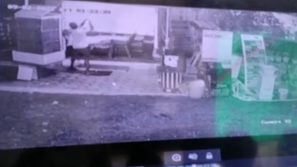 CCTV में किलर सोनू को बेरहमी से मारता हुआ नजर आया