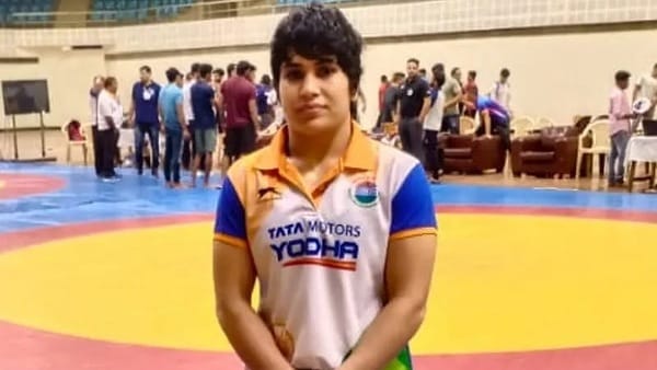 विभिन्न राज्यों से आए पहलवानों को दी पटखनी 