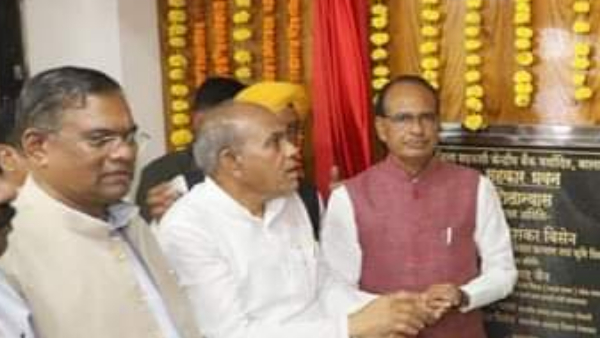 सीएम के बाद मंत्री, विधायक ने बच्ची के इलाज के लिए दिए पैसे 