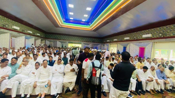 प्रदेश प्रभारी ने कार्यकर्ताओं को पढ़ाया राजनीति का पाठ