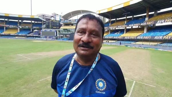 पिच क्यूरेटर को रिटर्न गिफ्ट दे सकते हैं सचिन 