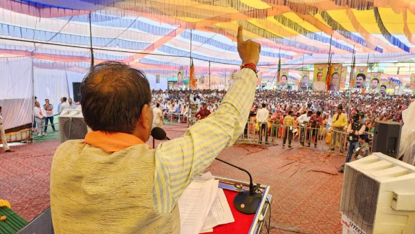 जहां देखो वहां लोग कांग्रेस छोड़कर भाग रहे : CM शिवराज