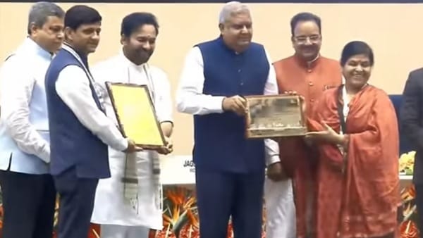 मंत्री तुलसी सिलावट ने दी बधाई 