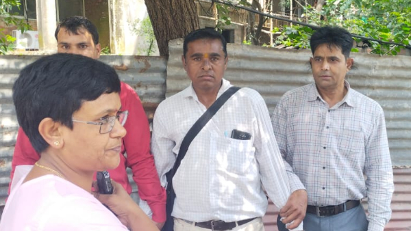 20 हजार रुपये की रिश्वत लेते पंचायत सचिव रंगे हाथ गिरफ्तार