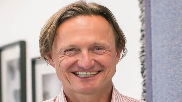 अपने घर में शरण दी थी अपने घर में शरण दी थी