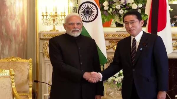 पीएम मोदी जापानी प्रधानमंत्री से मुलाकात की पीएम मोदी जापानी प्रधानमंत्री से मुलाकात की
