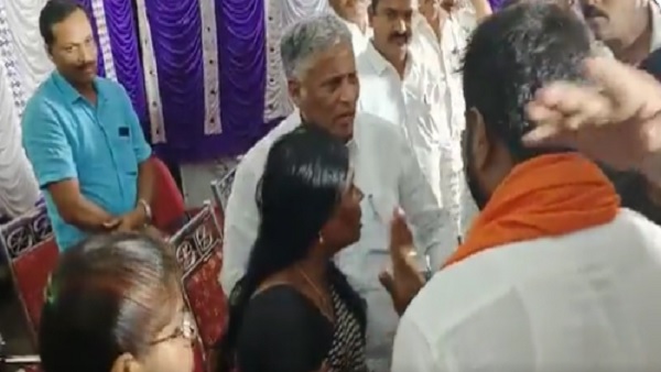 जयराम रमेश ने मंत्री को बर्खास्त करने की मांग की