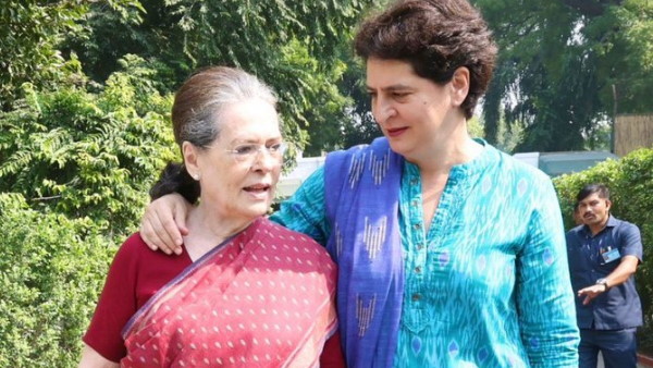 Priyanka Gandhis emotional Post For sonia gandhi No Matter What World Says congress Priyanka Gandhis emotional Post For sonia gandhi No Matter What World Says congress