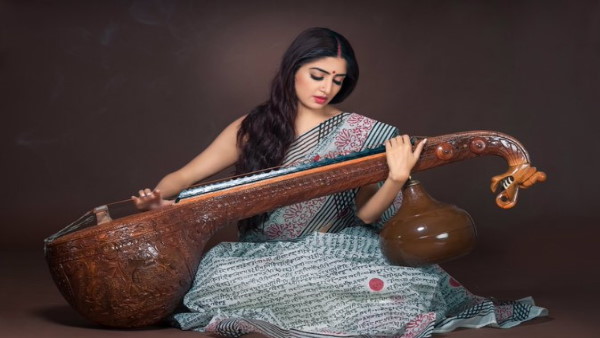 कौन हैं पूनम कौर