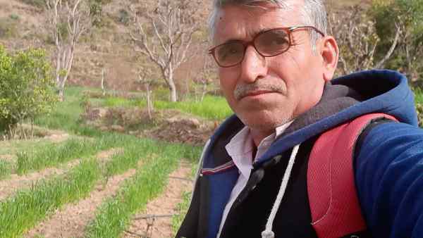 सब्जियां उगाने के साथ-साथ जैविक खेती