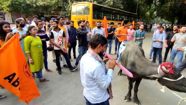 नहीं सुनी तो और तेज़ होगा आंदोलन