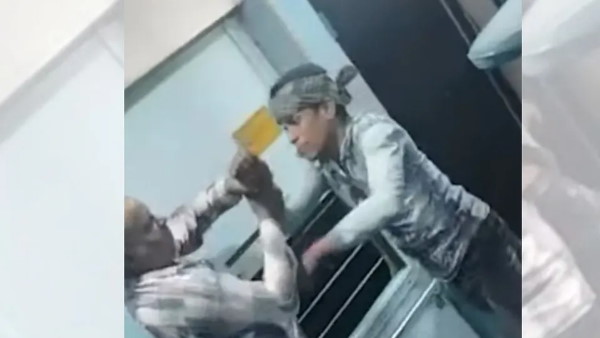 घायल युवक पर गाली गलौज का आऱोप