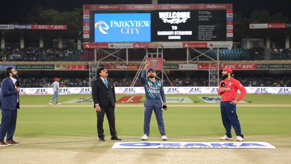 पाकिस्तानी बल्लेबाजों का रहा फ्लॉप शो