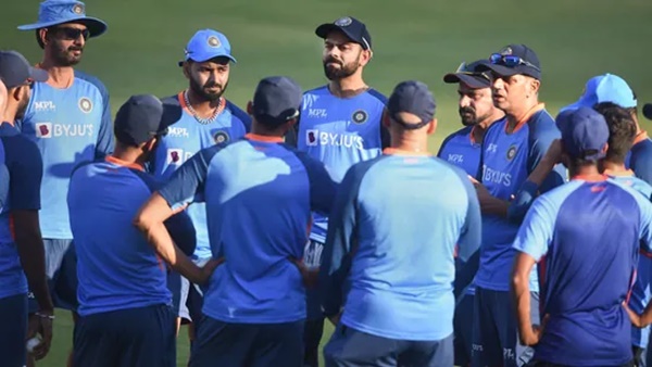 नए बल्लेबाज को 2 मिनट के अंदर आना होगा