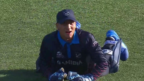 दोनों टीमों में शामिल थे ये खिलाड़ी