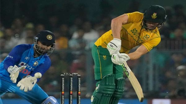 मिलर ने जड़ा शानदार शतक मिलर ने जड़ा शानदार शतक