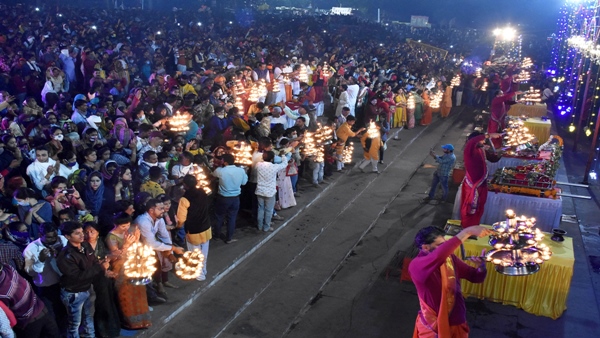 किसी ने कराई कथा तो किसी ने की नर्मदा आरती किसी ने कराई कथा तो किसी ने की नर्मदा आरती