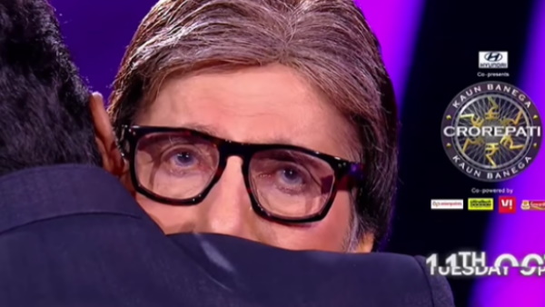 अमिताभ बच्चन की आंखों में छलक आया आंसू अमिताभ बच्चन की आंखों में छलक आया आंसू