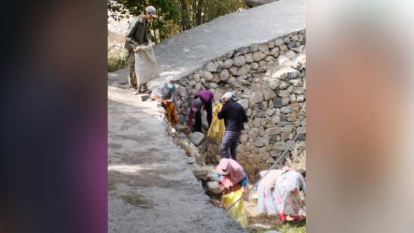 गैर-बायोडिग्रेडेबल कचरे का अंबार गैर-बायोडिग्रेडेबल कचरे का अंबार