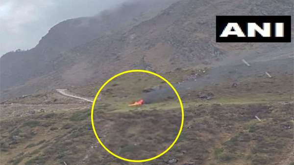 अंतिम संस्कार दिल्ली में, पायलट की पत्नी क्या बोलीं