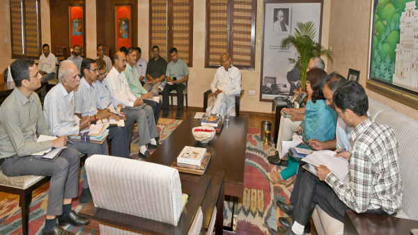 निस्तारण में लापरवाही करने वाले अधिकारियों पर हो कार्रवाई