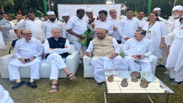 कांग्रेस की स्टीयरिंग कमिटी में भी अशोक गहलोत का जलवा