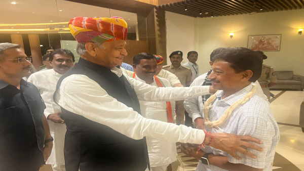 बड़ी राजनीतिक ताकत है आदिवासी मतदाता