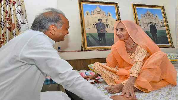 अशोक गहलोत का व्यक्तिगत जीवन और परिवार