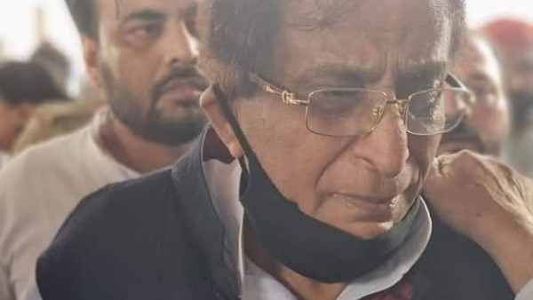 आजम खान की ये तस्वीर हुई वायरल