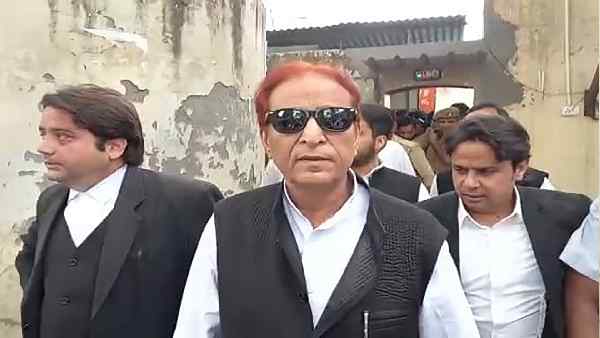 आजम खान की विधायकी पर संकट
