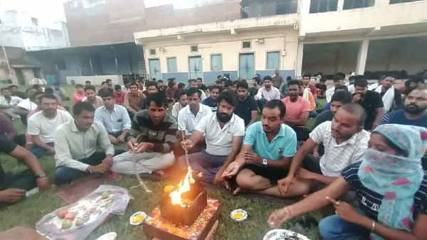 berojgar yuva berojgar yuva