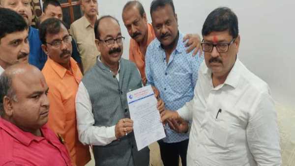 कर्मचारी यूनियन के नेता इसलिए कर रहे थे विरोध