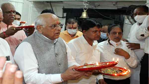 राजनीति में आनंदीबेन पटेल के करीबी माने जाते हैं भूपेंद्र पटेल