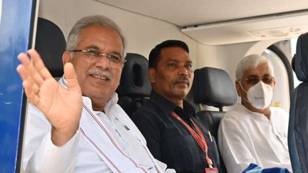 साथ देखे टी एस बाबा और भूपेश दाऊ 