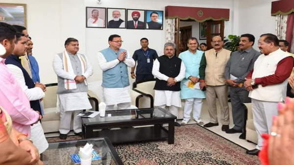 संकल्प को पूर्ण करने की दिशा में निर्णायक दृष्टि से आगे बढ़ रहे