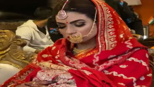 शादी की रस्मों से थकी दुल्हन!