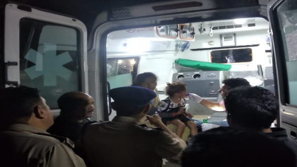 20 घायल व्यक्तियों को रेस्क्यू कर सर्च ऑपरेशन जारी 20 घायल व्यक्तियों को रेस्क्यू कर सर्च ऑपरेशन जारी