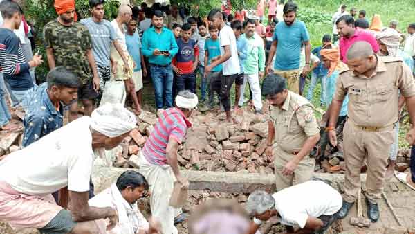 Chandauli prabhupur diwar incident