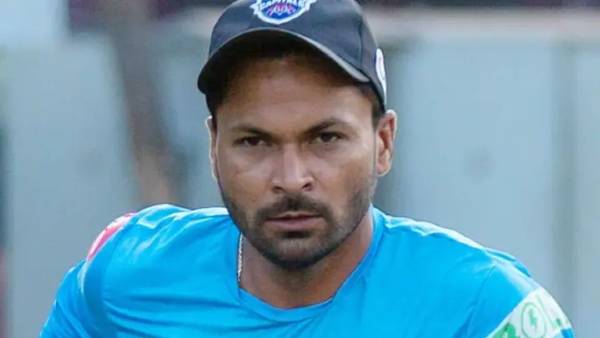 क्रिकेटर मुकेश के पिता चलाते थे ऑटो