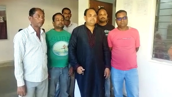 कृष्णा कल्याणपुर पटी में ही सरपंच को मिले 2 हीरे