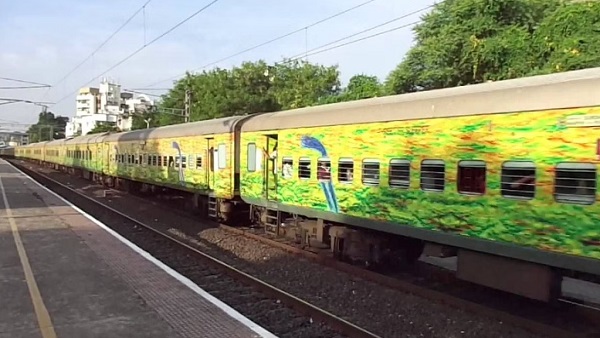 यात्री ने बताया, कैसे हुई लूट की घटना यात्री ने बताया, कैसे हुई लूट की घटना