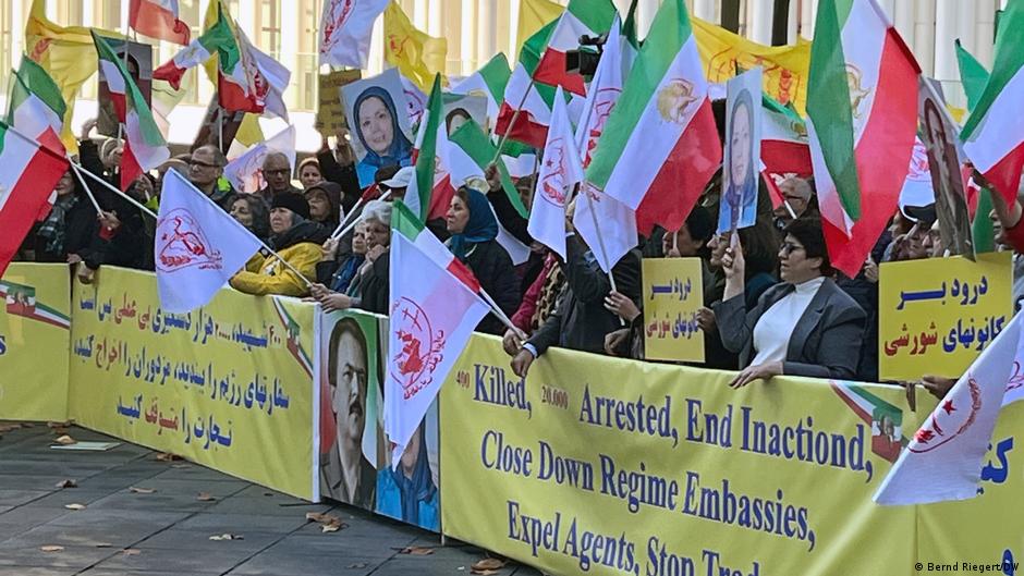 ईरान के खिलाफ लग्जमबर्ग में विरोध प्रदर्शन