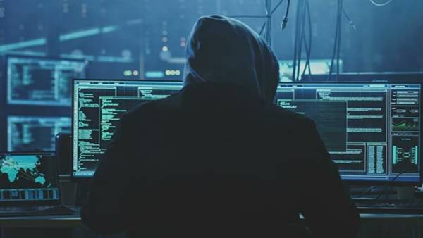 हैकर से परेशान कंपनी, 10 करोड़ डॉलर का नुकसान