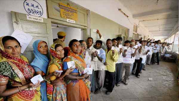 'रेवड़ी' के तलबगारों में भाजपा समर्थकों की बहुतायत-सर्वे