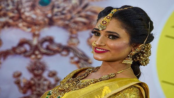  घर में रखें सिरके से करें सोने की पहचान