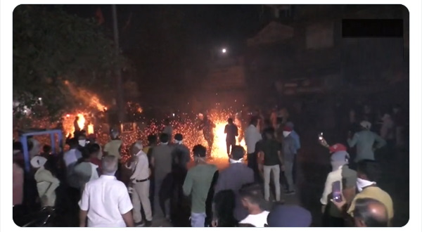 WATCH: People celebrated Diwali with Ingoriya firecrackers in Amreli Gujarat WATCH: People celebrated Diwali with Ingoriya firecrackers in Amreli Gujarat