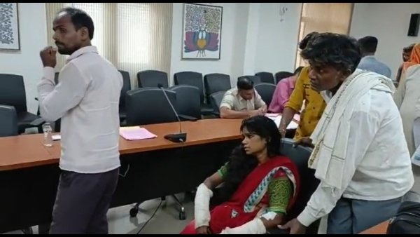 डंडे से पीटा और हाथ पैर पर पटके पत्थर